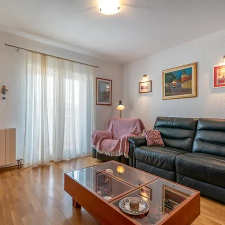 Dome Holiday home Slatine