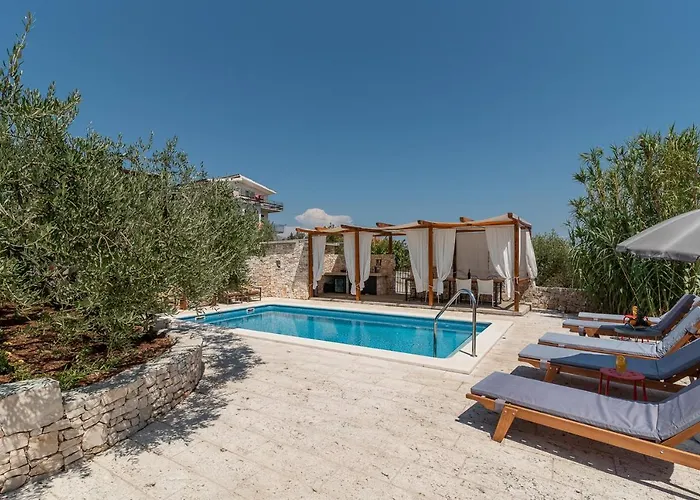 Dome Semesterbostad *